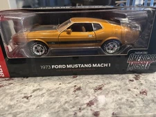 Auto World American Muscle 1972 Ford Mustang Mach 1 1:18 Scale Car AMM1314