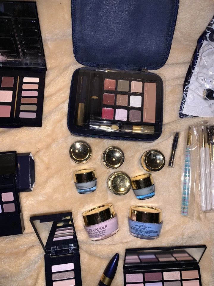 Lote De 55+ Piezas De Colección Estee Lauder Maquillaje Cuidado De La Piel Rostro Labios Ojos Foto 4 de 4