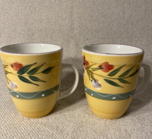 Set Of 2 Unmarked Floral Mugs Yellow Multicolor Raised Design Coffee Cup Tea - Picture 3 of 9