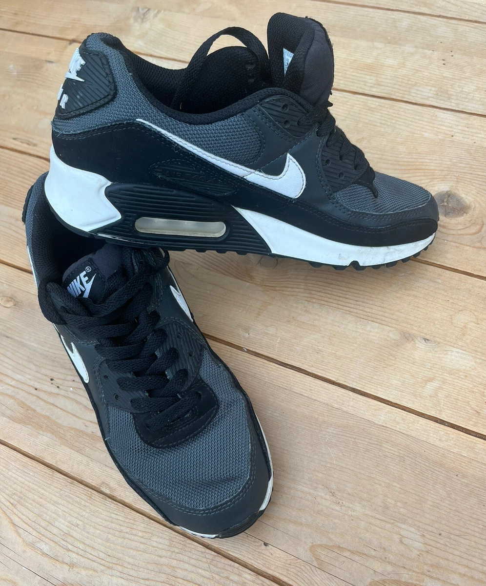 Office store nike thea