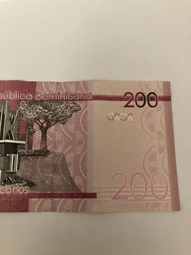 Repubblica Dominicana Banconota 200 - Foto 7 di 13