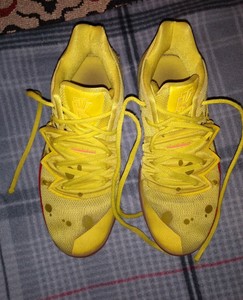 grade school spongebob kyrie 5
