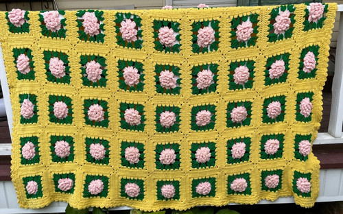 VGT Primitive Hand Made Afghan Granny Squares & Flowers Pattern Quilt 73 X 71