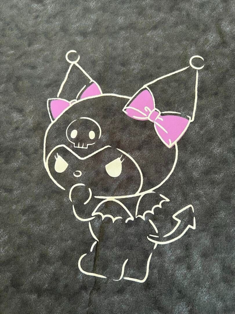 UNIQLO Sanrio KUROMI & MY MELODY T-shirt Oversize Fit M size UNIQLO Sanrio KUROMI & MY MELODY T-shirt Oversize Fit M size