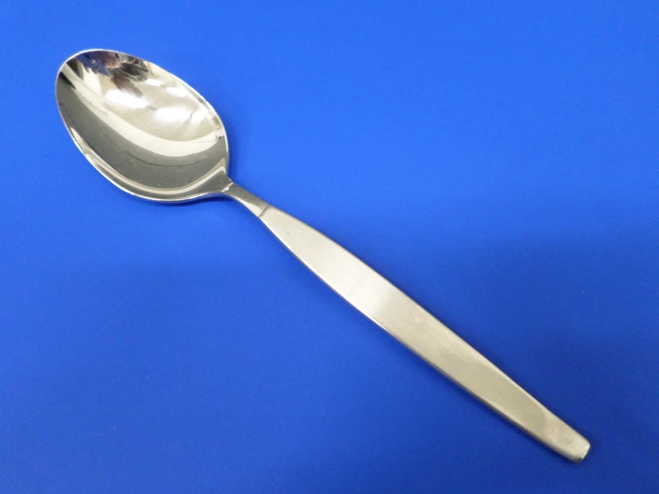 12 Oneida Community FROSTFIRE Satin Handle Stainless Flatware 6 3/4" SOUP SPOONS - Image 4 of 4