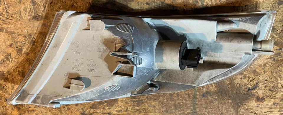 Conjunto de luz giratoria delantera derecha Saab 9-5 2003, 2004, 2005 Foto 2 de 4