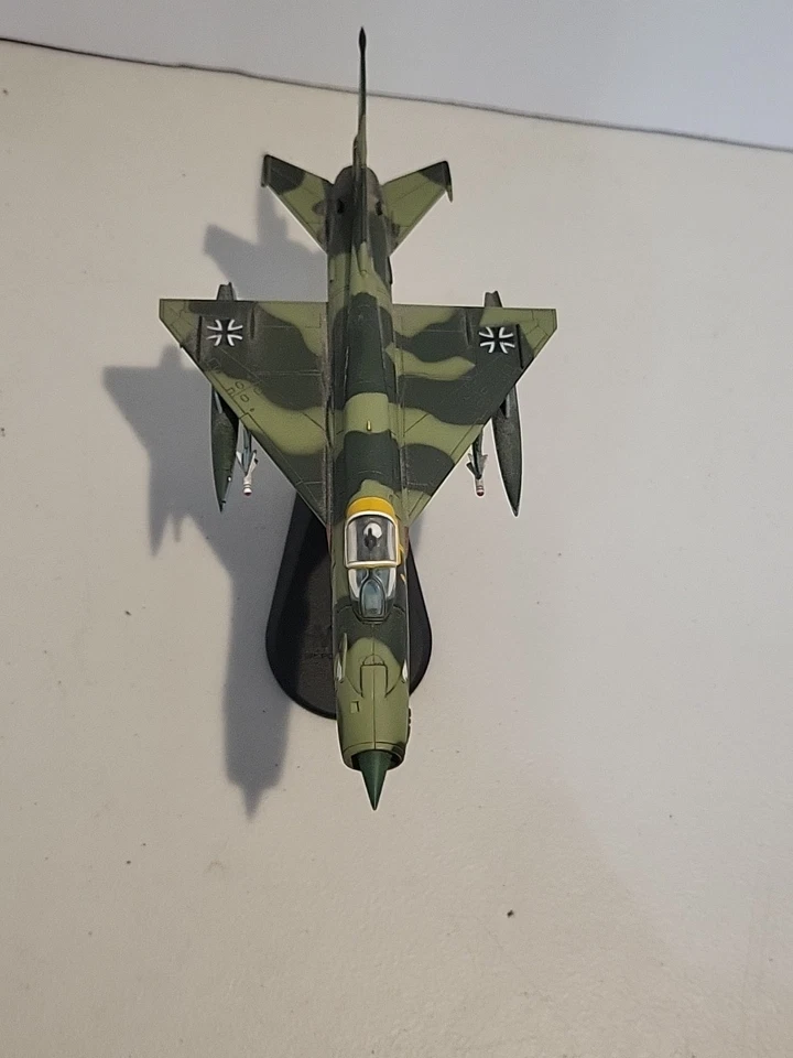 Hobby Master Air Power Series escala 1:72 alemán MIG-21 MF JG-1 diciembre 1990 #HA0104 Foto 4 de 4