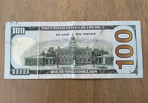 $100 2017A Benjamin Franklin Gutter fold Error Extremely Rare!! - Picture 2 of 4