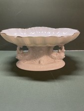 Lenox White and Gold Porcelain Pedestal soap ...