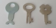 Set chiavi 1+1+1 cassa di risparmio Drumbo Dresdner + chiusura Commerzbank per risparmio