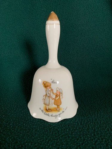 Tasse Vintage 1976 Holly Hobbie 'Love Is The Little Things We Do' – Marque Roth Greeting, Thème Saint-Valentin