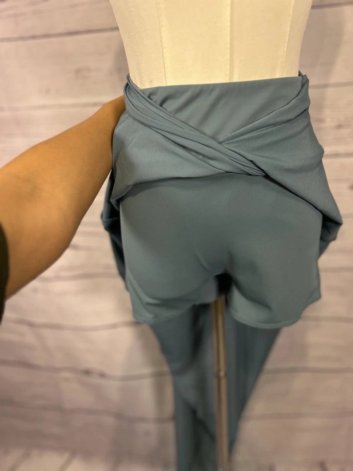 Título: Falda asimétrica Halara con pantalones cortos incorporados | Talla pequeña | Azul Foto 3 de 4