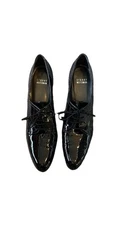Stuart Weitzman Laced Oxford Heel