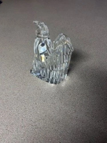 Steuben Crystal Eagle # 8304 Large 4.5" Tall Art Glass Bird Figurine Sculpture