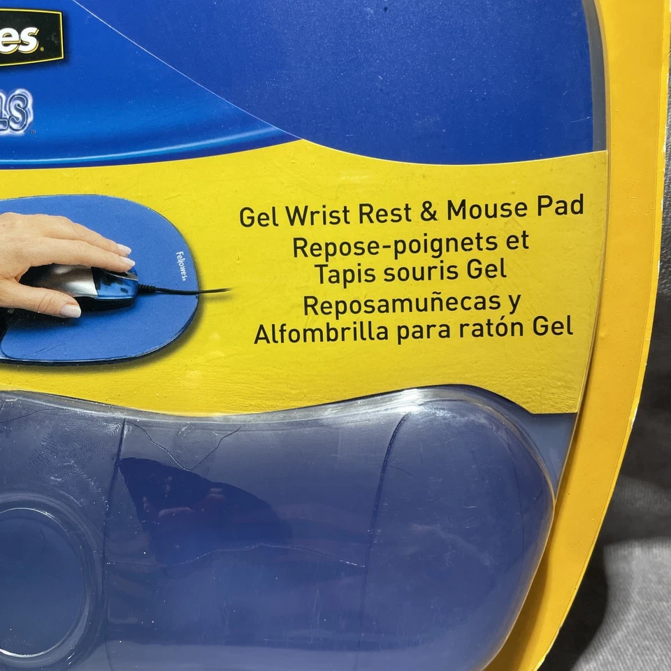 Fellowes Gel Crystals Mouse Pad w/Wrist Rest Rubber Back 8 x 9-/4 Blue 866151 - Image 2 of 3