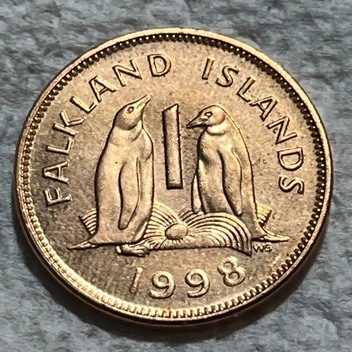 1998 Falkland Islands 1 Penny Coin Penguins with Egg in Nest Animal Wildlife