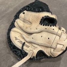 Mizuno GXC-105 32.5  Youth Leather Baseball Catchers Mitt Right Hand Throw NICE 