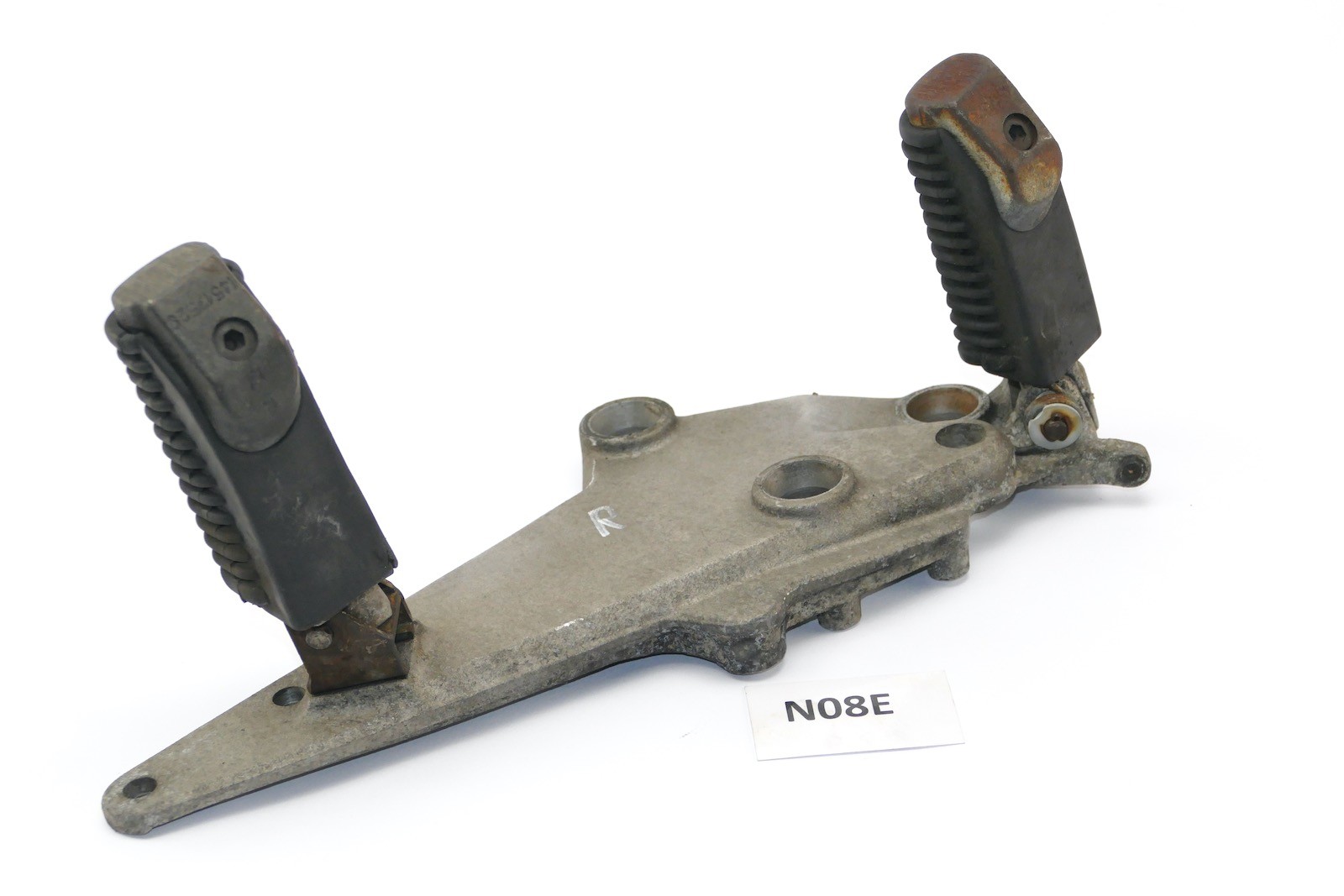1985 BMW K 100 RT - right footrest support N08E