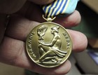 Cased U. S. Air Force Airman's Medal — photo 5