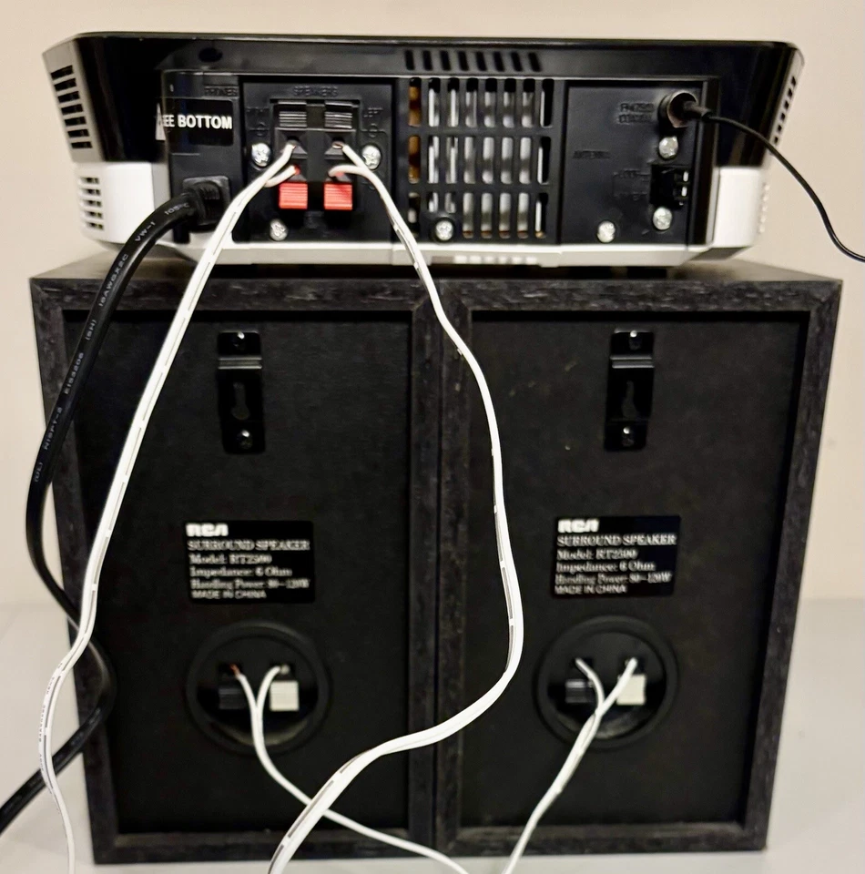 JVC UX-N1W Mini Receiver MP3/CD/AM/FM System (RCA Speakers) - Image 3 of 4