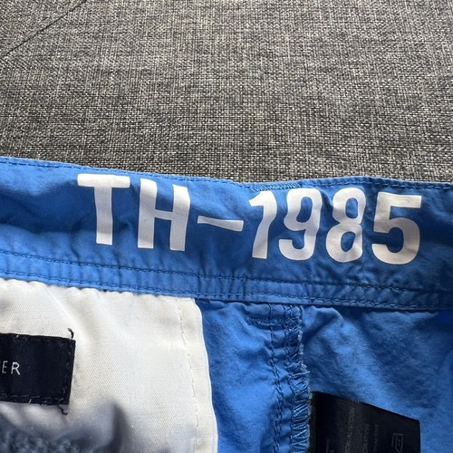 Tommy Hilfiger Shorts Boys 16 Blue Cargo Pockets 1985 - Picture 5 of 8