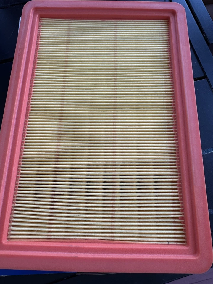 Filtro de aire Carquest 88318 para Hyundai Elantra 1996-2000, 97-01 Tiburon Foto 4 de 4