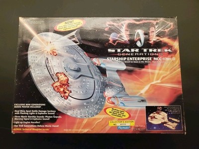 1994 Playmates Star Trek Gen Battle Damage USS Enterprise NCC-1701-D 6171 In Box