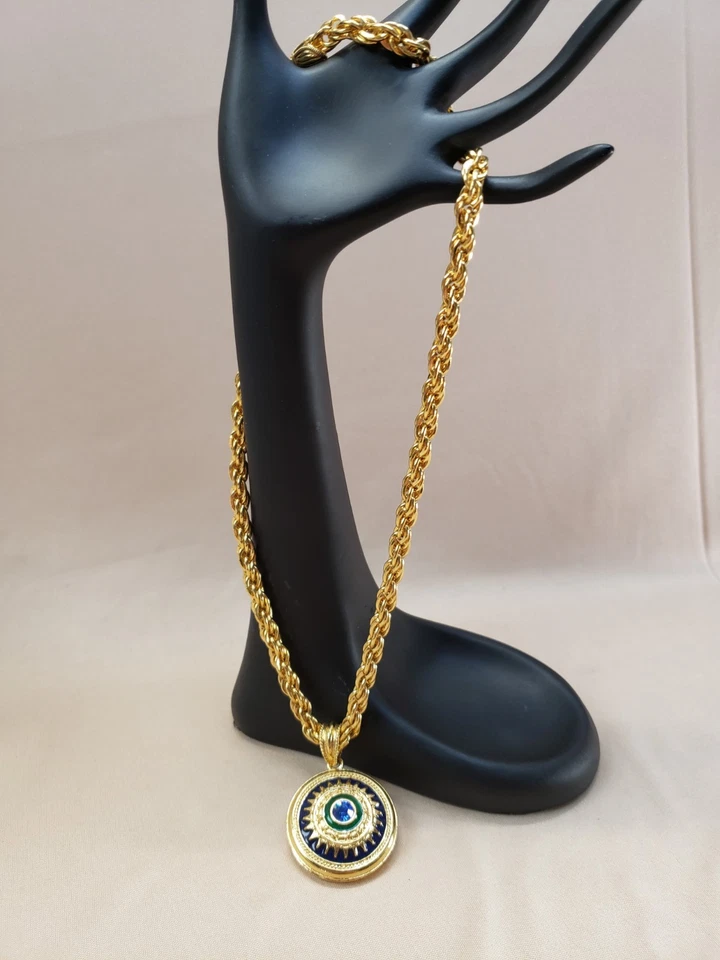 Jacqueline Bouvier Kennedy Reversible Pendant Necklace by Camrose Kross - Image 4 of 4