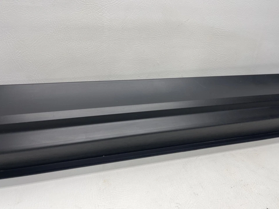 2022-2024 ECLIPSE CRUZ PUERTA DELANTERA DERECHA MOLDURA INFERIOR OEM Foto 4 de 4