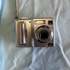 Kodak EasyShare C653 6.1MP Digital Photo Video Camera Silver Parts/Repair Only