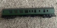 Lima N Gauge Guard Carriage In Green Livery