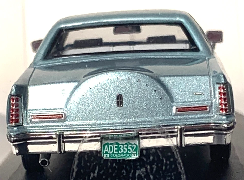 PremiumX 1979 Lincoln Continental MKV Diamond Edition scale 1:43 INV# 4141 - Image 2 of 4