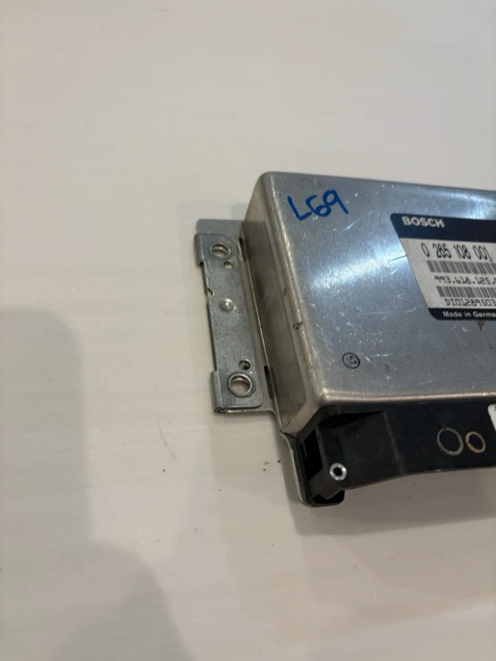 Unidad de módulo de control ABS 1995-1998 Porsche 911 993 99361812501 Foto 2 de 4