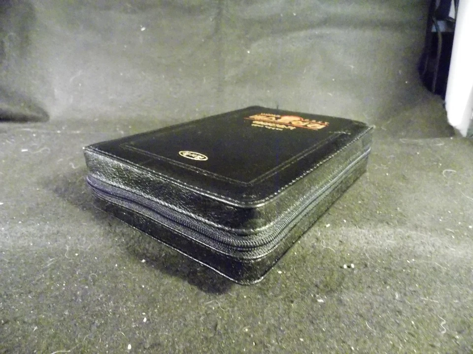 World Best Bible (Zippered Black Leather Cover, 2000) Korean Language/Indexed - Image 4 of 4