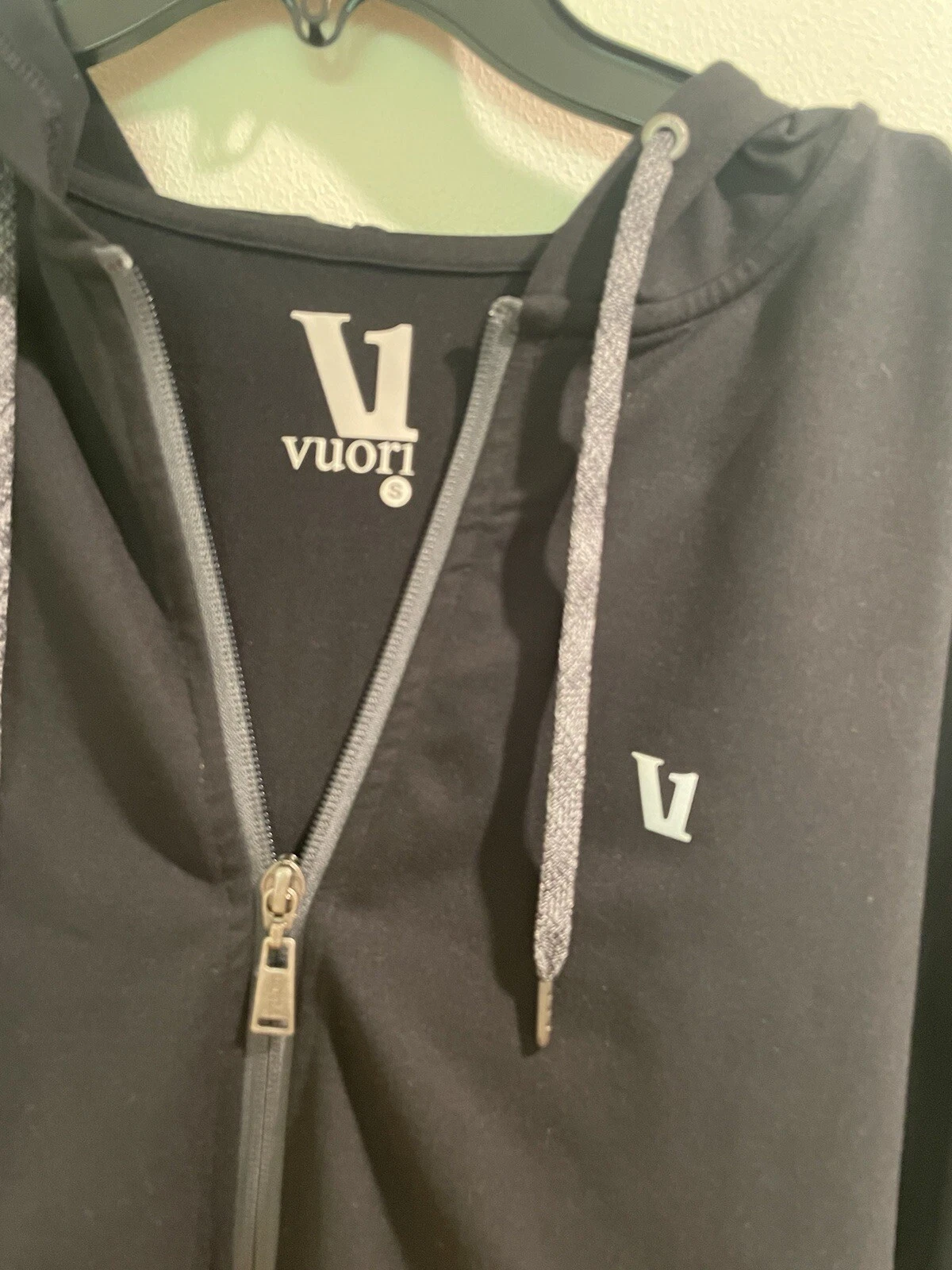 vuori hoodie jacket