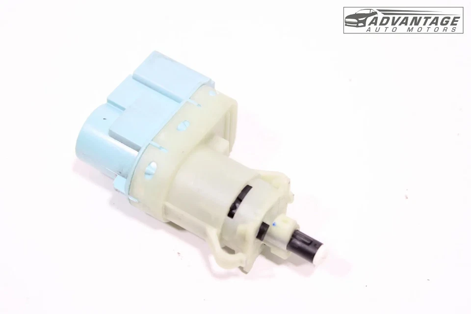 Ford Mustang 2011-2023 cupé piso delantero pedal luz interruptor sensor OEM Foto 2 de 4