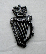 Royal Irish Ulster Constabulary Police Collar Badge
