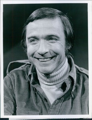 1974 Bob Kennedy Co Host Am America Entertain Actor Singer Celebrity Photo 7x9
