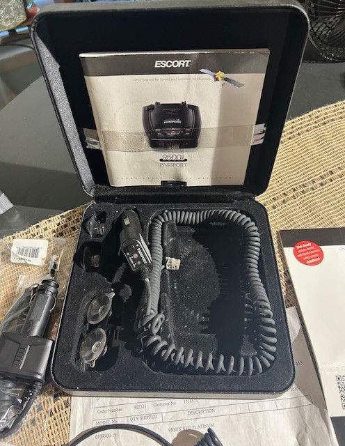 Escort Passport 9500I Radar and Laser Detector, w/case, mounts, power cord