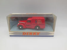 Dinky DY-8 Commer 8 CWT Van Sharp's Super Kreem Toffee 1:43 Scale