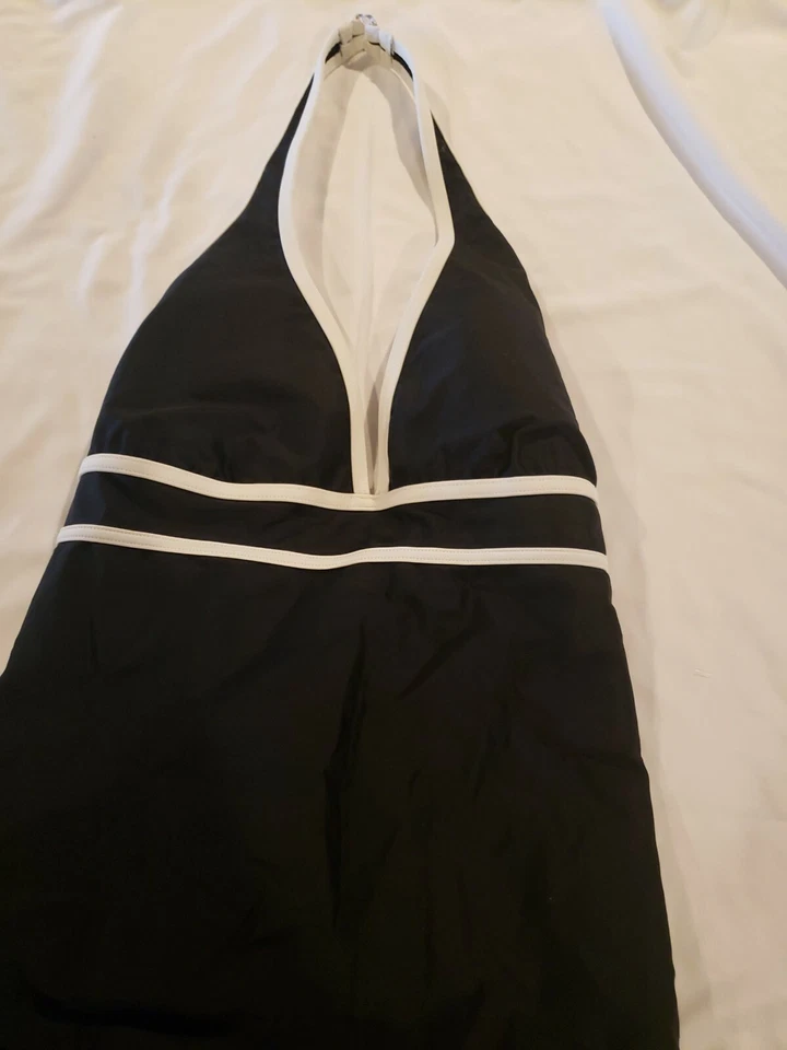 SPEEDO Black White Swimsuit size 14 - Pre-Owned - Image 2 of 4