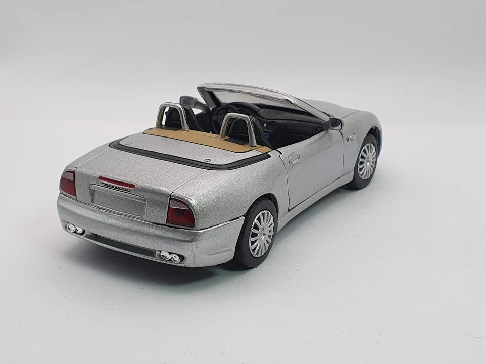 Maserati 3200 Cabriolet New Ray 1/32 - Immagine 3 di 4