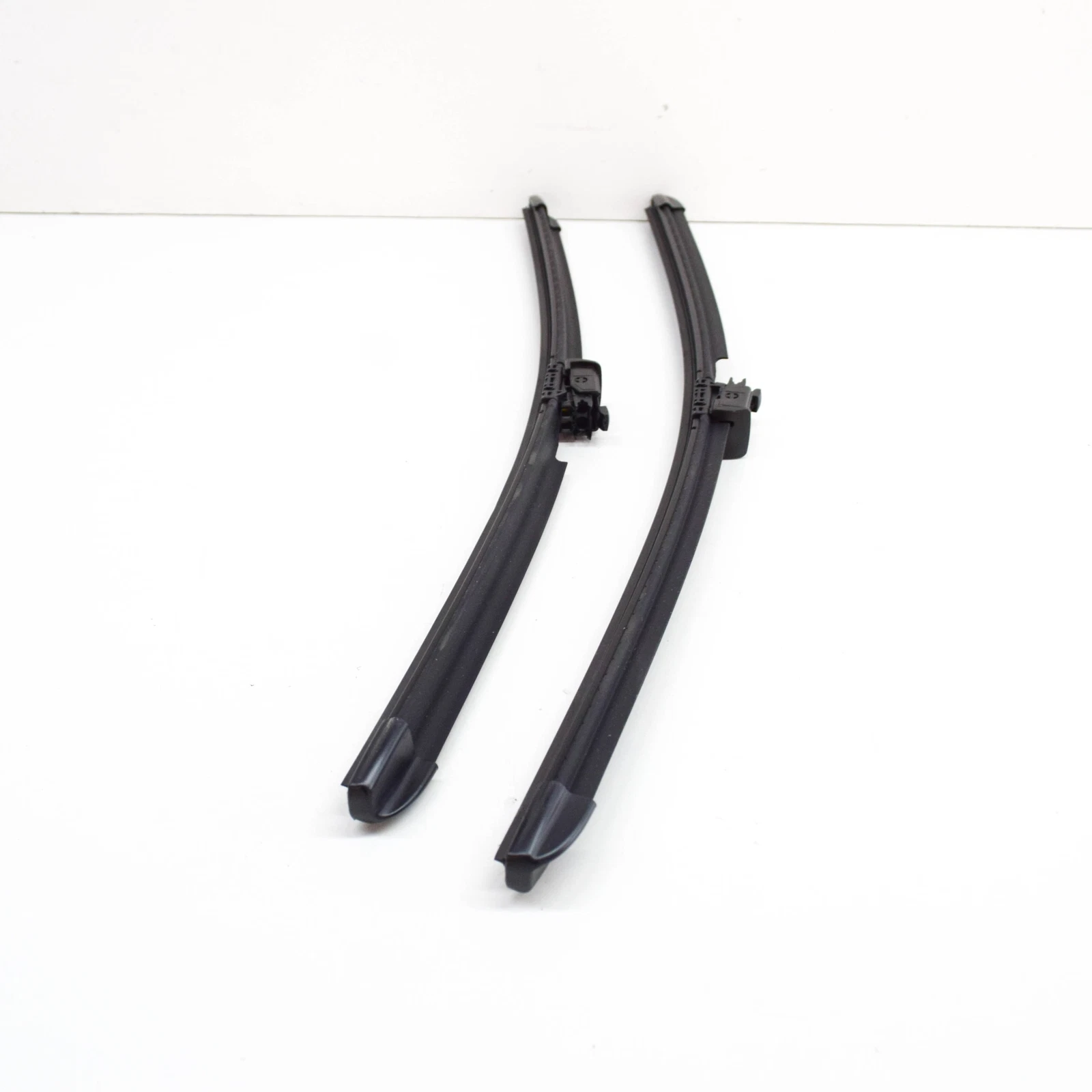 NEW MERCEDES-BENZ S C217 FRONT WIPER BLADE SET LHD A2178202000