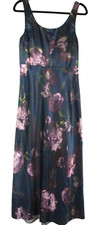 NWT VINCE Night Garden Square Neck Satin Slipdress- size 4 D5333