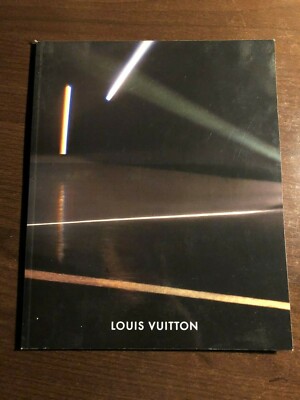 LOUIS VUITTON - Paperback - 2006 