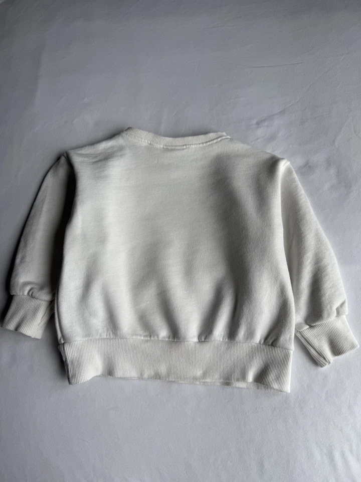 Moletom Zara feminino gráfico creme estampa morango gola redonda tamanho 12 18 meses - Imagem 3 de 4