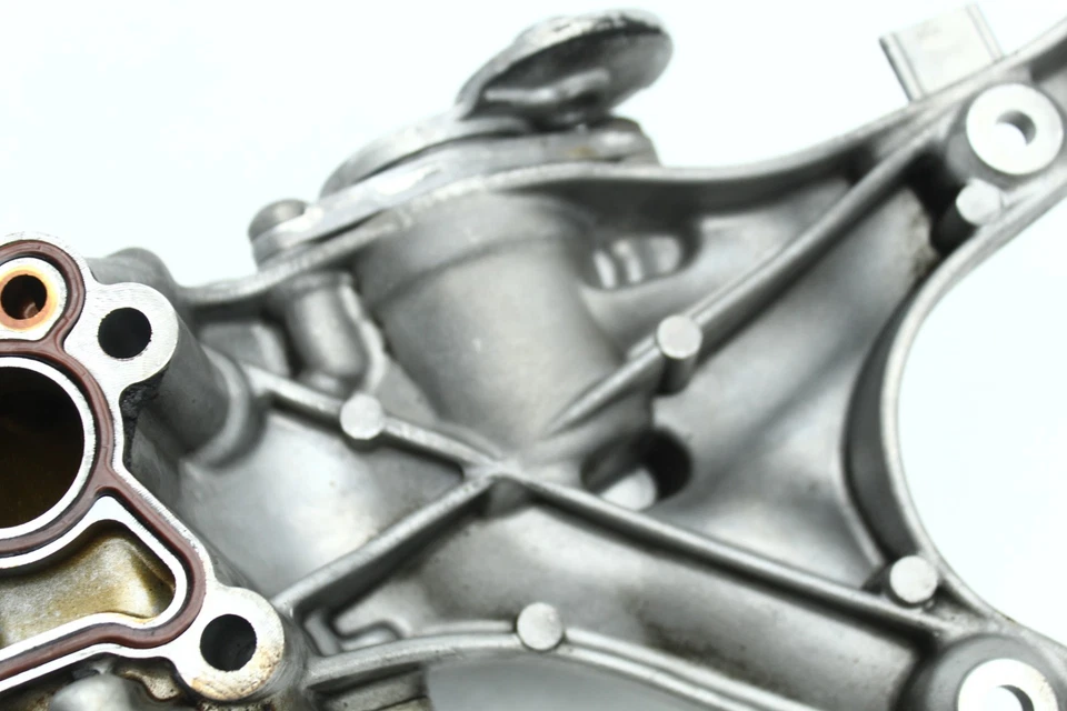 Volkswagen Jetta Passat 2015-18 1,8 L motor enfriador de aceite/soporte alternador H1236 Foto 4 de 4