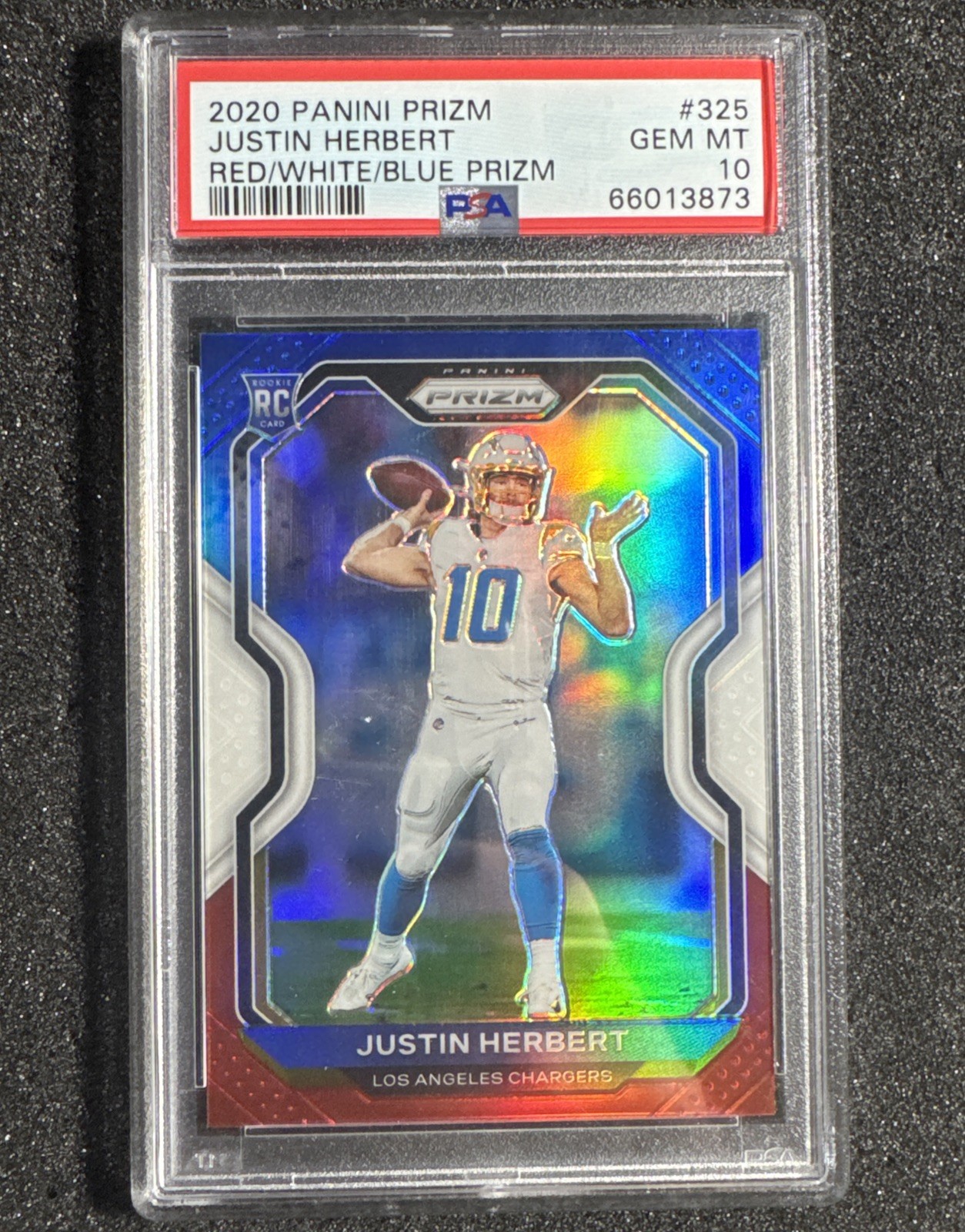 2020 PANINI PRIZM RED/WHITE/BLUE PRIZM #325 JUSTIN HERBERT ROOKIE RC PSA 10