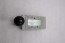 NEW OPEN BOX Numatics L23LA4520000000 pilot air control valve STOCK H1450A