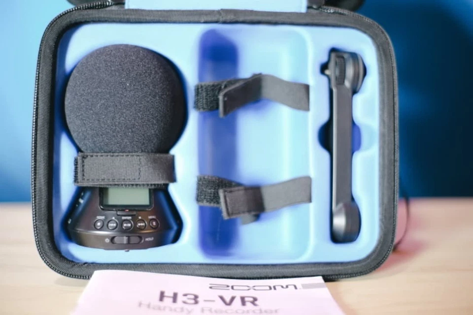ZOOM H3-VR Virtual Reality Audio Recorder 360 Ambisonic Mic with CBH-3 Carrying - Image 2 of 4
